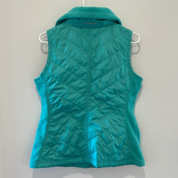 Columbia Soft Green Zip Front Vest - Picture 6 of 6